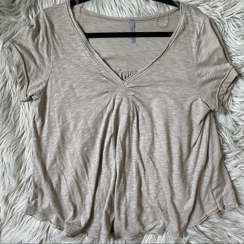Flowy v neck tee